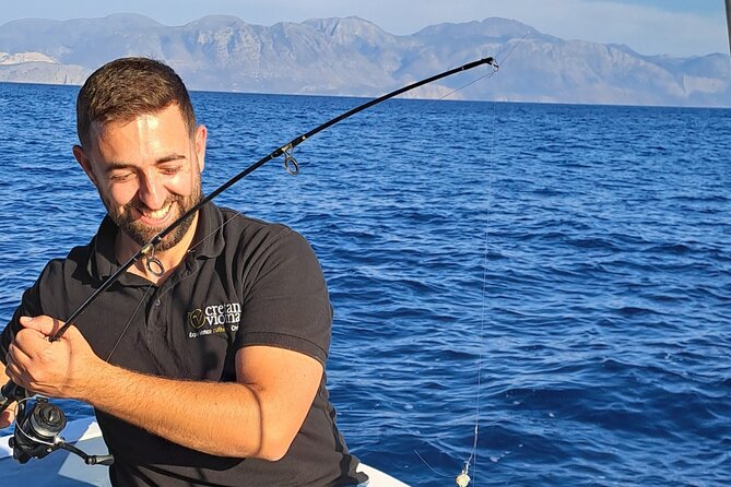 4 Hour Fishing and Swimming Boat Experience in Schisma Eloundas - Drinks, age rules, and keeping expectations clear
