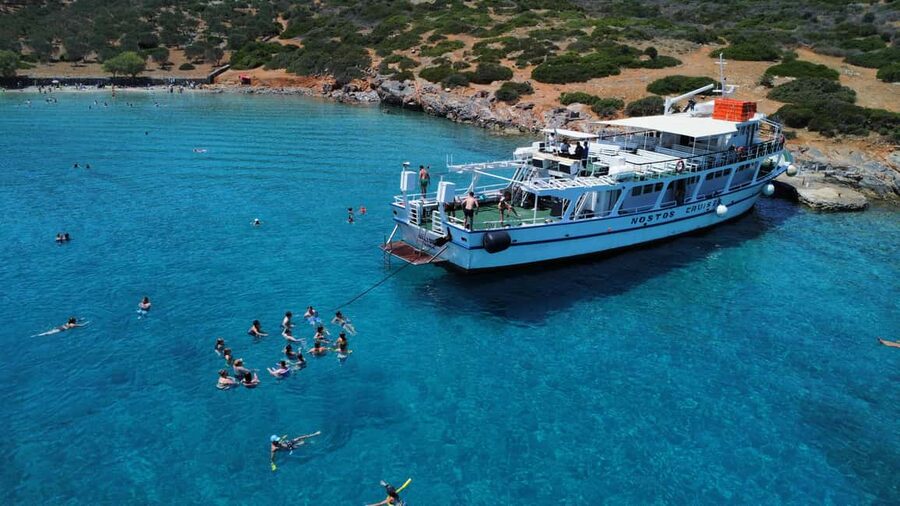 Agios Nikolaos: Fun Cruise Around Elounda Bay - Food, Drinks, and the DJ: Where the Atmosphere Comes From