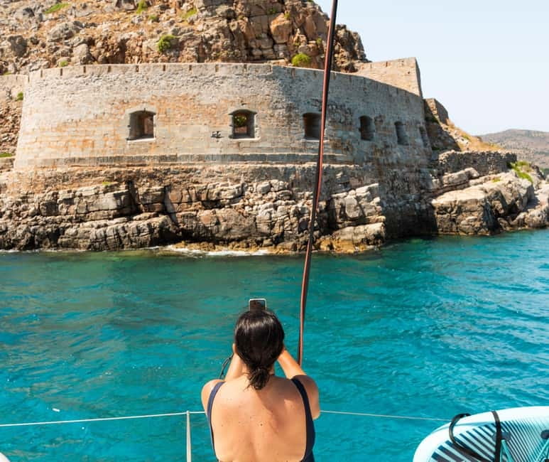 Agios Nikolaos: Spinalonga and Kolokytha Catamaran with Meal - Leaving Agios Nikolaos Marina: where the day starts smooth
