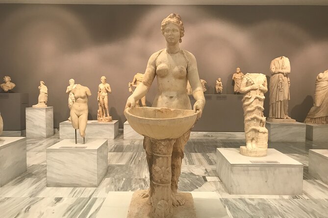 Archaeological Museum of Heraklion Tour - Small group size and headsets: better listening, less stress