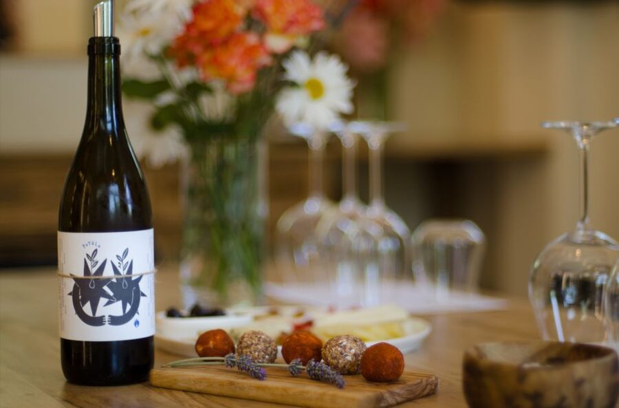 Chania: 5-Wine Tasting with Locals in Village near Kissamos - The 1.5-hour pace: what to do before and after
