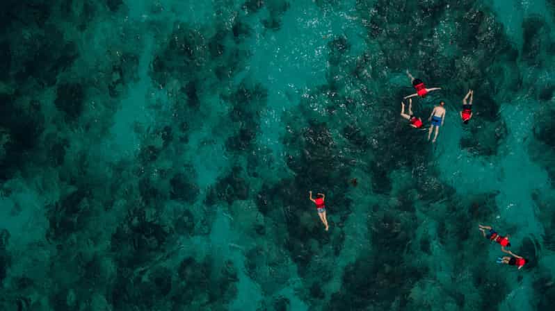 Chania: Boat Trip with Guided Snorkeling Tour - Small-group setup with guided snorkeling gear fitting