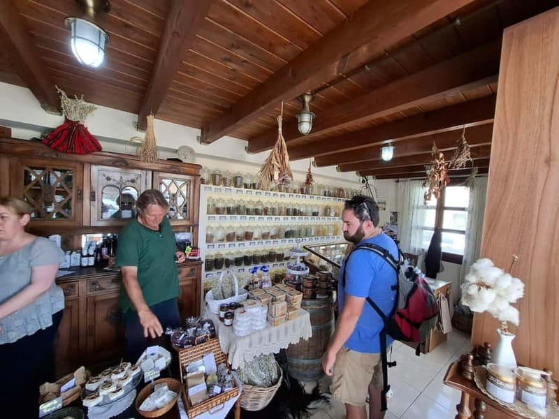 Chania: E-Bike City Highlights Tour - Armenis knife factory: Cretan craft you can actually watch