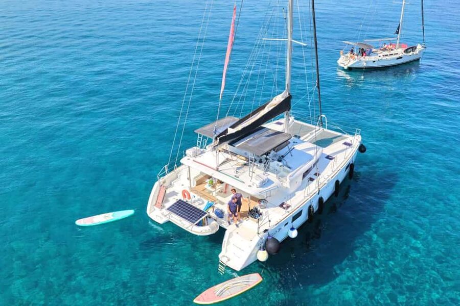 Chania Old Port: All-inclusive Catamaran Trip Agioi Theodori - Food and drinks: nutritionist-minded, still very much enjoyable
