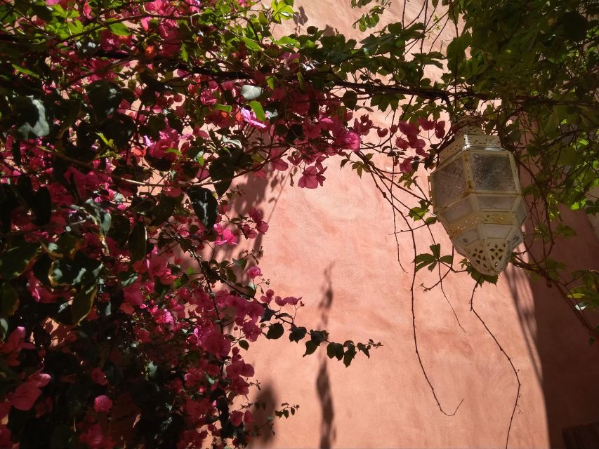 Chania Old Town: Artisans & Sightseeing Walking Tour - Starting at Bougatsa Chania: where the tour earns its appetite