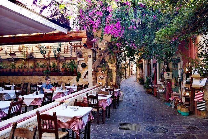 Chania old town, mountains, restaurant Private Tour (group of 6) - Lunch at Dounias in Drakona Village: the best reason to do this tour