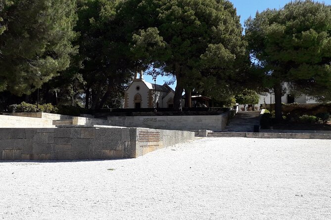 Chania Old Town, Public Market and Chrisopigi Monastery Tour - Packing and practical tips for Chania market time