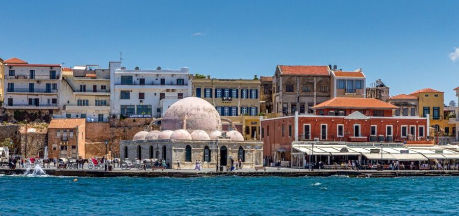 Chania: Private Guided Food and Wine Walking Tour with Lunch - A private Chania food-and-wine walk that actually feels local