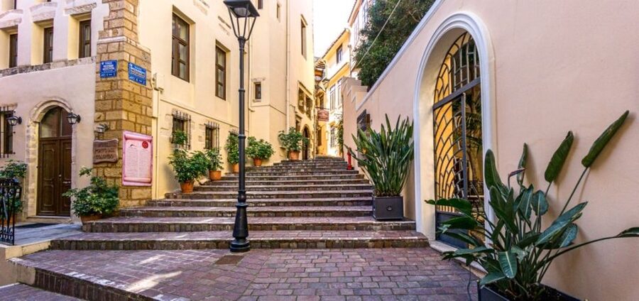 Chania: Private Guided Food and Wine Walking Tour with Lunch - Free time in Old Town: shopping, sightseeing, and getting your bearings