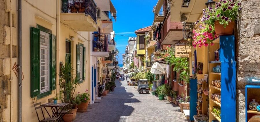 Chania: Private Guided Food and Wine Walking Tour with Lunch - Who should book this Chania food and wine tour