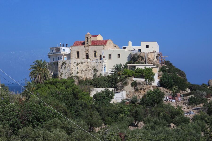 Chania & Rethymno: Elafonisi Beach with Transfer and Guide - Topolia village and mountain streams: the day’s changing rhythm