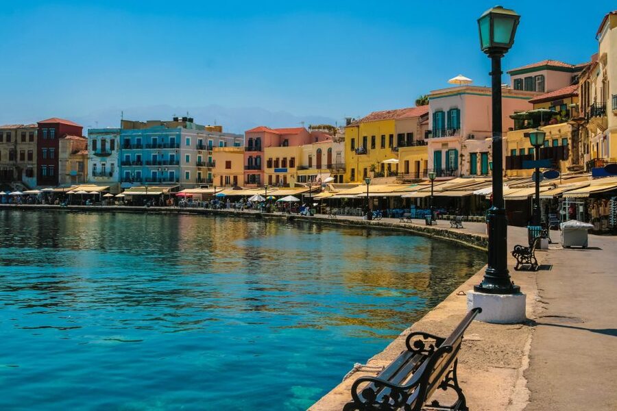 Chania: Semi-Submarine Boat Underwater Experience - Captain Ilias and the narration: the human and the audio