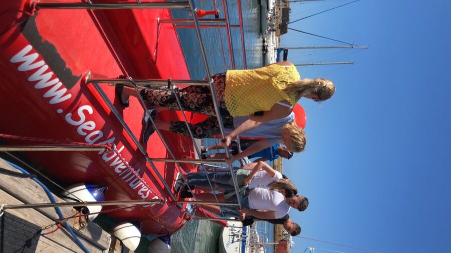 Chania: Semi-Submarine Boat Underwater Experience - Inside the cabin: how the underwater viewing works