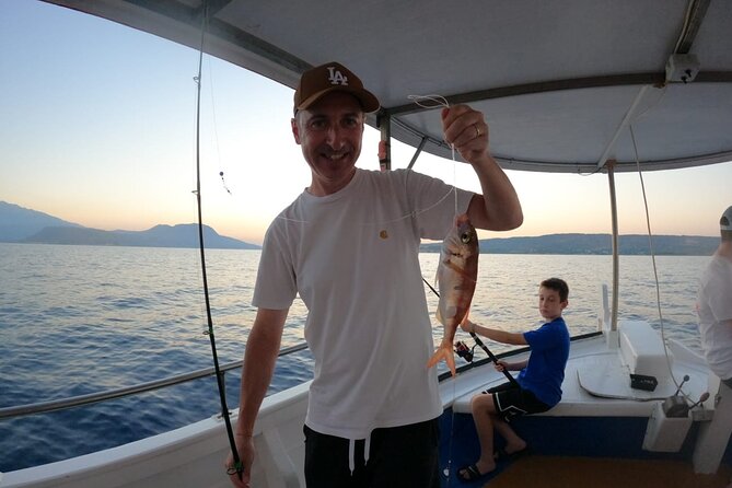 Chania Sunset Rod Fishing Experience - Rod Fishing During the Golden Hour: Support for All Skill Levels