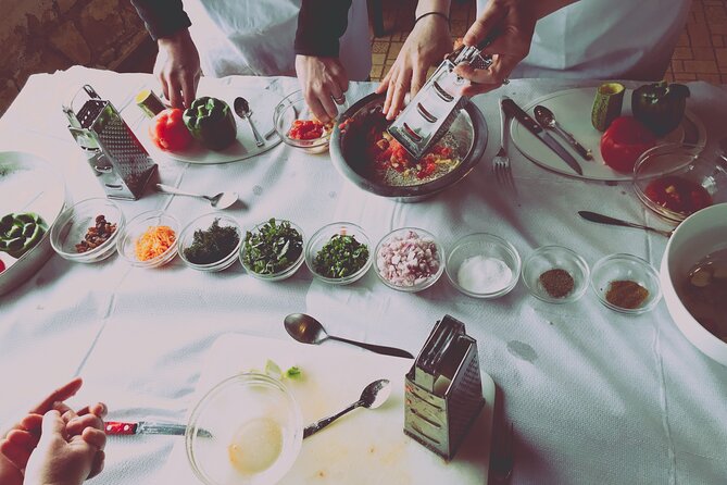 Cooking experience in the most beautiful garden near Rethymno - Vegetarian options and allergy handling: how flexible is it?