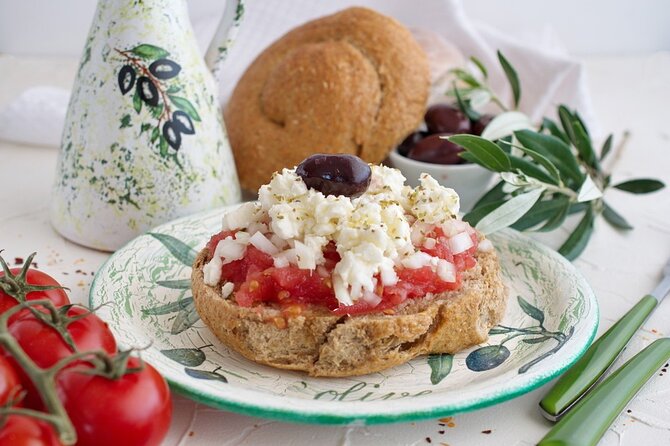 Cretan Flavors - Cooking Lessons and Wine Olive Oil Tasting - Who Should Book This Cooking and Tasting Evening?