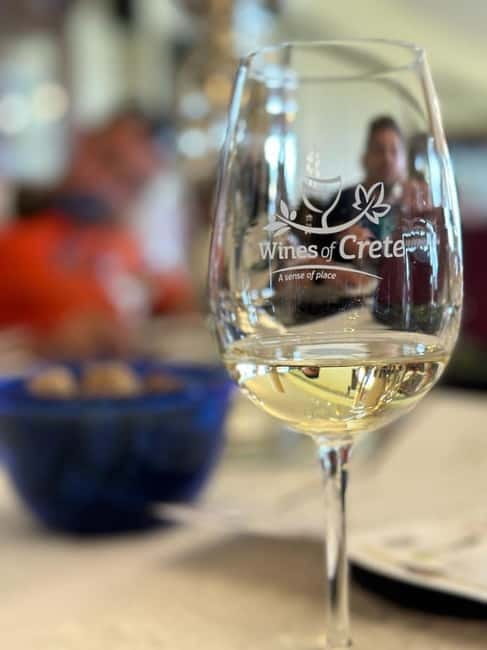Crete: 2 Wineries Private Tour with Wine Tasting & Lunch - Guides Like Antonis, Rodoula, and Georgios Make the Difference