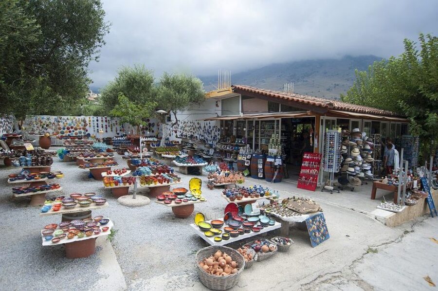 Crete: Chania, Lake Kournas and Rethymno Tour - Practical tips that improve your day immediately