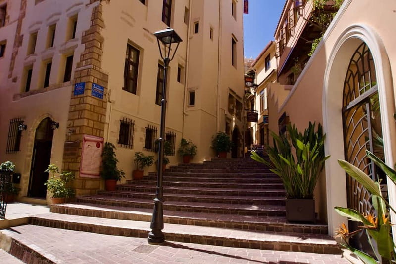 Crete: Chania Old Town, Rethymno & Kournas Lake - The Pace, Bus Comfort, and Why Timing Matters
