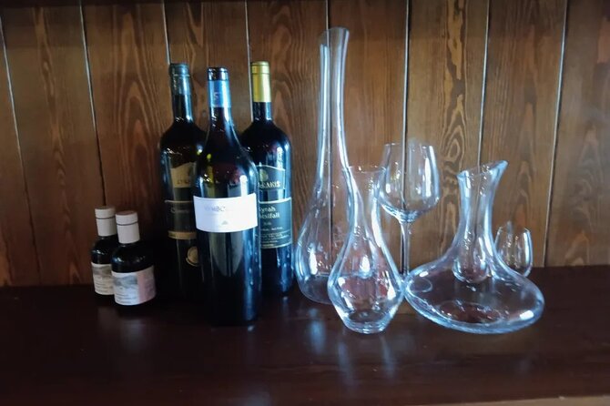Crete Discovery Palace of Knossos, Wine and Olive Oil Experience - Knossos Palace: start early, then soak it in