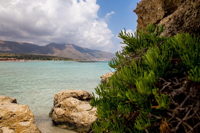 Crete: Elafonisi – 4 hours in the beach - Elafonisi Beach (Elafonissi): pink sand, turquoise water, and the crowd problem