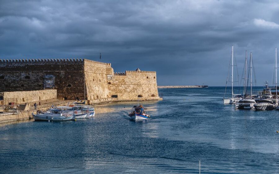 Crete: Heraklion Center, Local Market and Creta Aquarium - Price and ticket costs: is this a smart value?