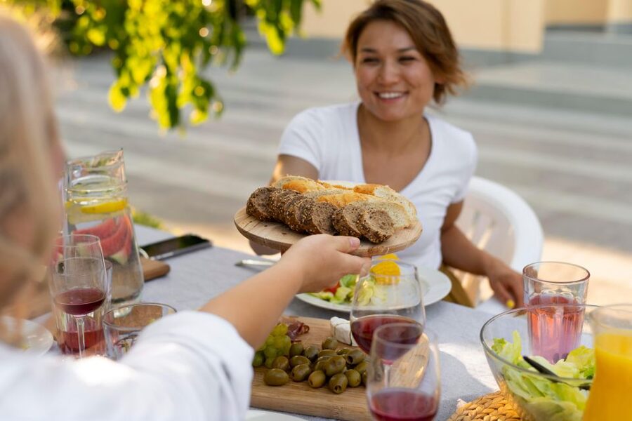 Crete: Heraklion Food and City tour - Venetian Loggia and the churches: why old walls matter for food