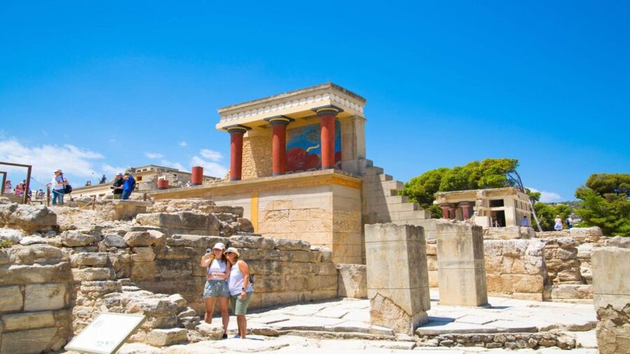 Crete: Knossos E-Ticket with Audio Guide & Optional Museum - Key things that make this experience work