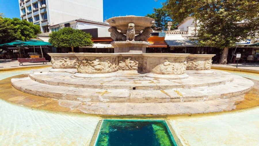 Crete: Knossos E-Ticket with Audio Guide & Optional Museum - Should you book this Knossos + museum + Heraklion audio combo?