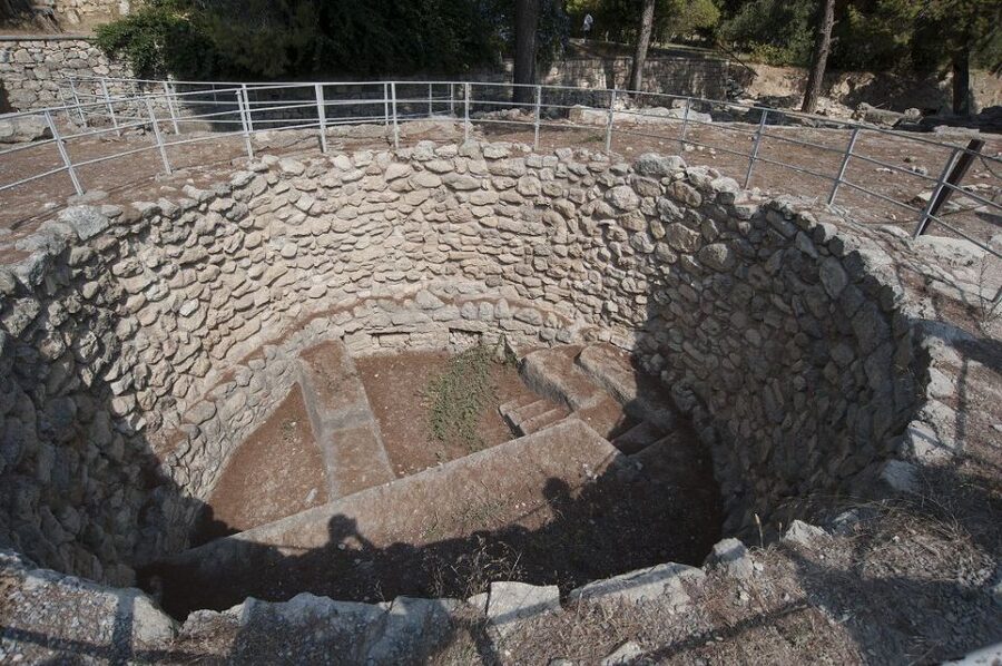 Crete: Knossos Palace and Lassithi Plateau Day Tour - Price and value: $56 that’s best when you want guided logistics