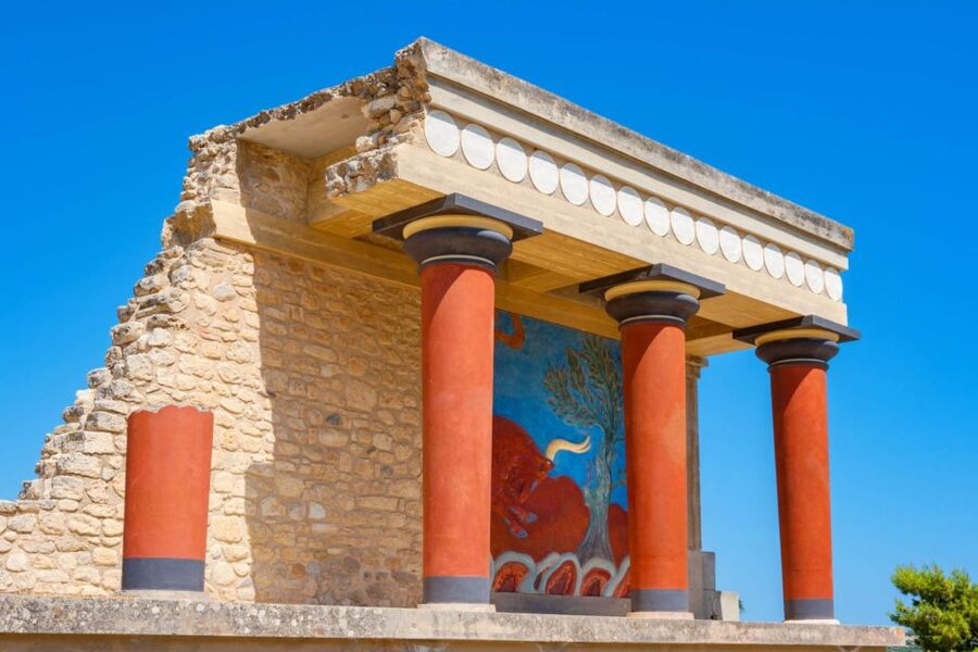 Crete: Knossos Palace and Museum E-Tickets with Audio Guides - Timed e-tickets plus self-guided audio: how the day runs
