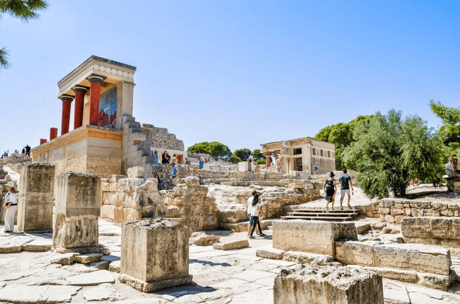 Crete: Knossos Palace Entry Ticket with Optional Audio Guide - Knossos Palace: Why This Site Still Feels Like the Minoans Are Nearby