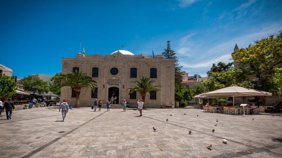 Crete: Knossos Palace, Heraklion City, Market Guided Tour - Pacing and Group Size: Great for Overviews, Not for Total Freedom