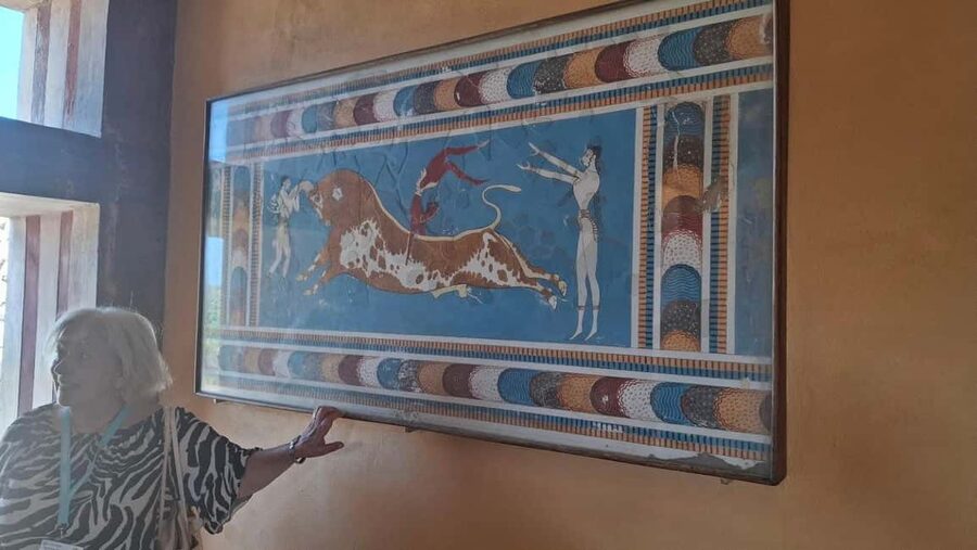 Crete: Knossos Palace, Winery & Olive Oil Tour with Lunch - What you should bring (and what can ruin your day)