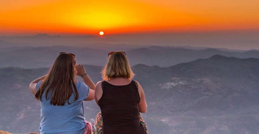 Crete: Land Rover Safari with Sunset Viewing, Dinner, & Wine - Dinner at a Local Taverna: What You Actually Eat and Why It’s Worth Waiting For