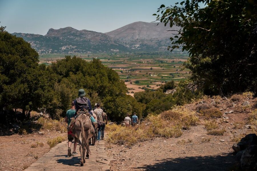 Crete: Lassithi Plateau & Kera Monastery Tour with Ceramics - Tzermiado: where the views meet village life