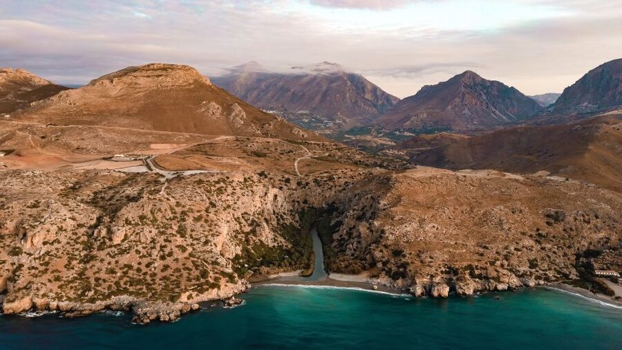 Crete: Preveli Tropical Beach and Palm Forest - Palm Forest time: Theophrastus palms and tropical flowers
