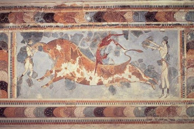 Crete private tour: Knossos Palace and Heraklion Town - Heraklion town walk: Venetian walls, cathedral, and the street market
