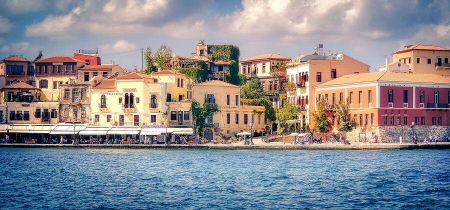 Crete: Rethimno, Chania, and Kournas Lake Day Trip - The coach ride reality: long, but organized