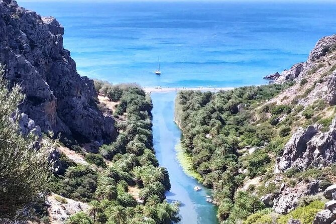 Crete: River Trekking at Preveli Beach - Entering the Palm Forest: Preveli Palm Forest on Foot