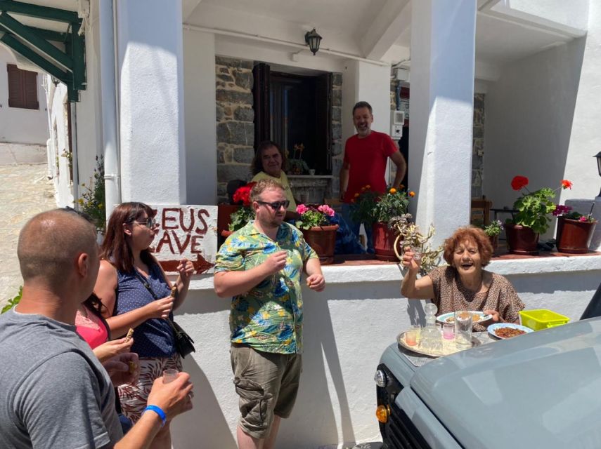 Crete: Sightseeing Day Trip with Cooking Lesson and Lunch - Guides and Group Feel: Why Names Like Mario and Vagelis Matter