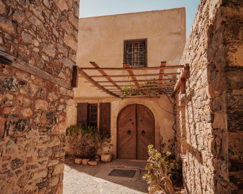 Crete: Spinalonga Island-Plaka Village-Agios Nikolaos Tour - Agios Nikolaos: Voulismeni Lake views and easy wandering time