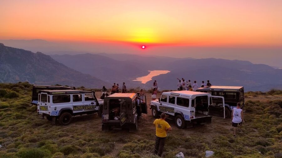 Crete: Sunset Safari - Crete Sunset Safari: how the day keeps moving (in a good way)