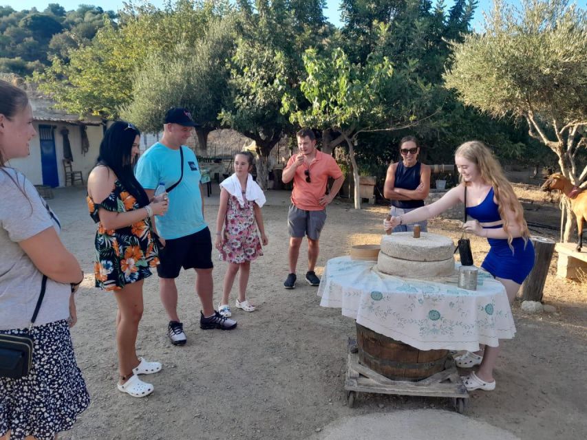 Crete: Sunset Safari - Karfi Minoan settlement at sunset: Prosecco, fruit, and a real payoff