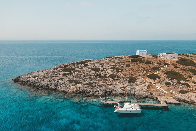 Dia Island Catamaran – Premium Lunch, Open Bar, Small Group - What the 6.5 Hours Actually Feel Like