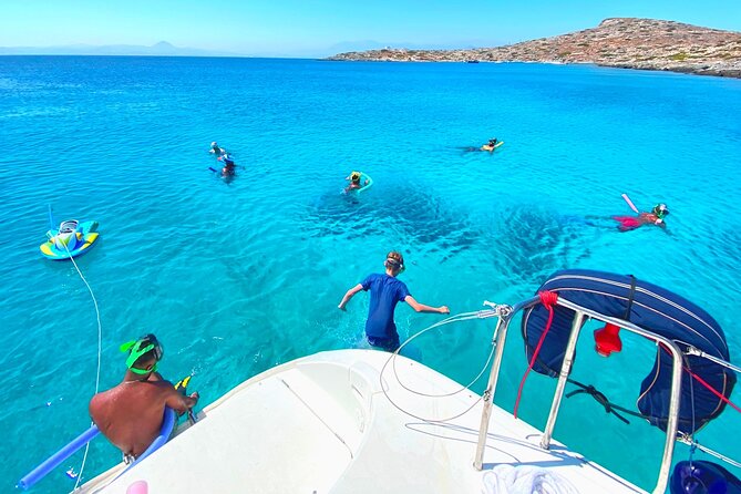 Dia Island Catamaran – Premium Lunch, Open Bar, Small Group - Getting on Board in Heraklion: Welcome Drinks and a Real Safety Brief