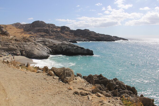 Discover South Crete – Rethymno - Kourtaliotiko Gorge: famous cliffs and flowing springs, but short