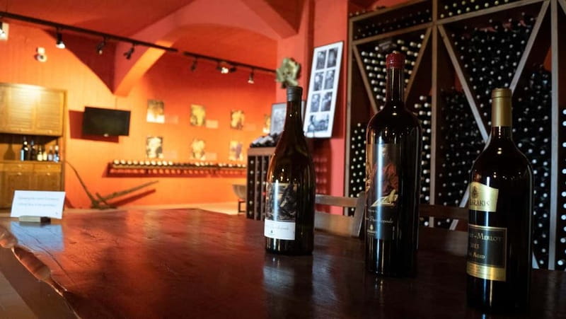 Discover Taste of Crete: Guided Winery Tour and Tastings - The Tasting Style: How Cavists Help You Taste With Context