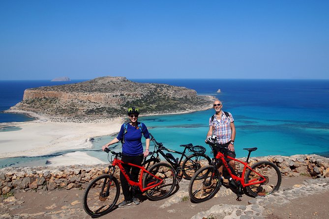 E-bike (Electric Mountain Bike) Guided tour in West Crete - Riding West Crete on an e-bike instead of a bus crawl
