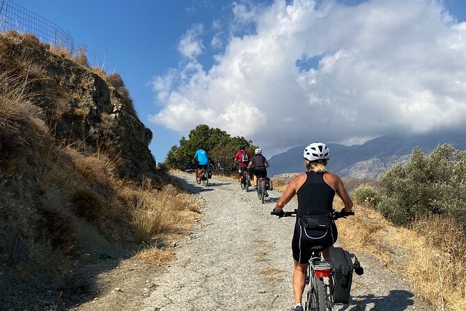E-Bike Tour with Wine Tasting in Dafnes, Heraklion - Leaving the city: Ammoudara, then straight into vineyard country